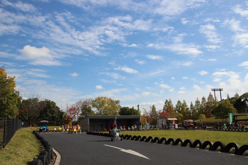 矢橋帰帆島公園　おもしろ自転車