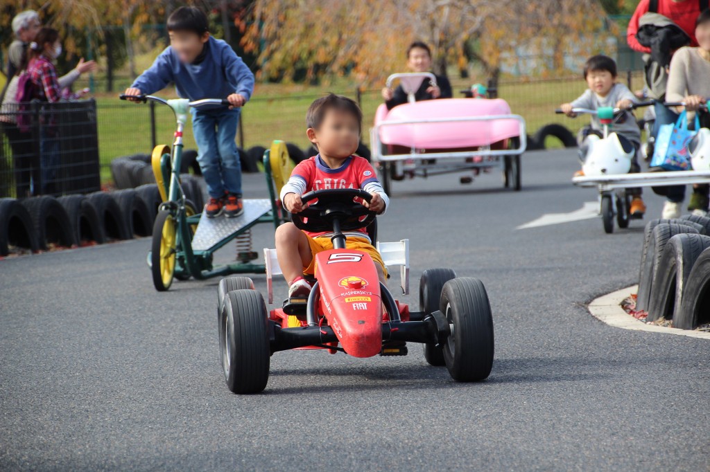 矢橋帰帆島公園　おもしろ自転車