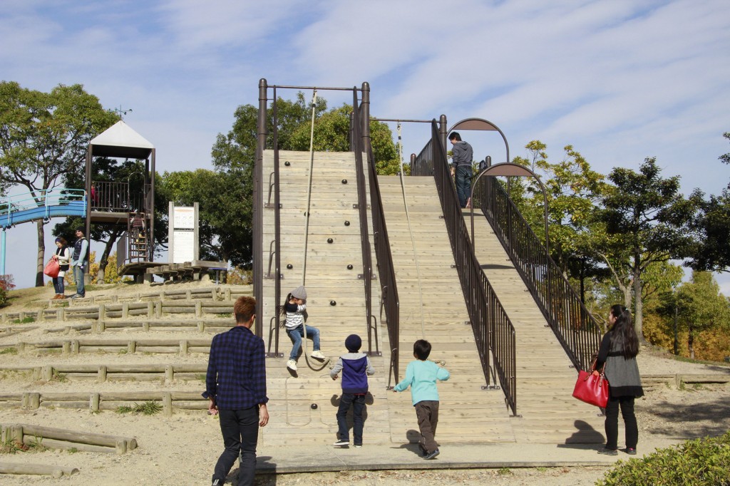 矢橋帰帆島公園　クライミング